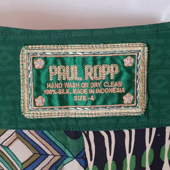 Breezy Bali Silk Shorts - Picture 5 of 7